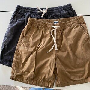 Old Navy Mens shorts - 2 PAIRS size L